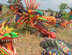 Puluhan Pelayang Meriahkan Festival Layang Layang Sandingrowo Tuban