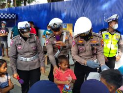 Kegiatan Bhayangkara Ke 67 Satlantas Polres Sampang Laksanakan Bakti Sosial