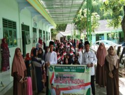 Pemberangkatan  Pawai Ta’aruf Dalam Rangka Hari Santri Nasional  TPQ /Diniyyah Al Futtuhiyah  Desa sumberjo Rengel Tuban