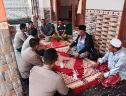 Polsek Torjun Beri Bantuan Sosial Kepada Korban Tenggelam Di Sungai Desa Jeruk Porot