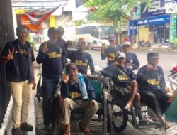 H.Ahmad Suyono Anggota DPRD Partai NasDem Bojonegoro Kukuhkan Becak Restorasi