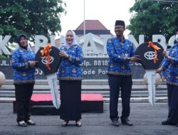 *Serahkan Kendaraan Dinas Camat, Bupati Bojonegoro : Tingkatkan Kinerja Pelayanan*