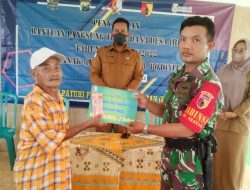 *Babinsa Koramil Trucuk Kodim Bojonegoro Monitoring Penyaluran BLT-DD Tahap IV*