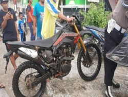 Warga Desa Lopang, Kecamatan Kembangbahu, Kabupaten Lamongan Digegerkan Penemuan Sepedah Motor Tak Bertuan