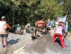 Babinsa Kedungadem Bojonegoro bantu Percepatan Pembangunan Jembatan Dusun Boro