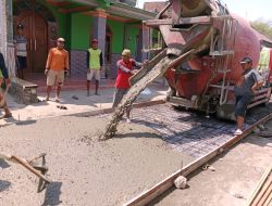 Pembangunan Jalan Cor Beton di Sambut Baik Warga Desa Megale, Kedungadem