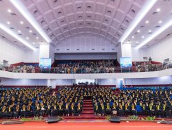 Mahasiswa RPL Desa S1 UNY Diwisuda, Bupati Bojonegoro  Buat Karya Nyata untuk Warga