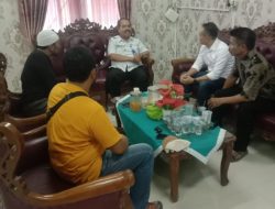 Datangi Camat Sumberrejo, Warga Desa Margoagung Tuntut Sekdes Mundur