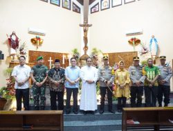 Jelang Misa Malam Natal, Pj Bupati Dan Forkopimda Kunjungi Sejumlah Gereja