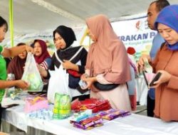 Warga Sambut Antusias Gerakan Pangan Murah Pemkab Bojonegoro,Bantu Ringankan Beban Ekonomi