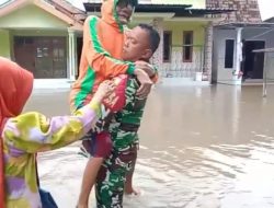 Akibat Diguyur Hujan Deras Seharian Dusun Gumok Utara Desa Gelung Kecamatan Panarukan Kabupaten Situbondo Rumah Warga Dan Sawah Warga Tergenang Banjir.