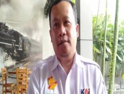 Banjir landa Jalur Pantura Kaligawe Semarang