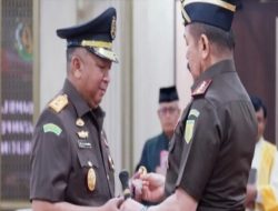 Jaksa Agung lantik Kapuspenkum Jadi Kajati Bali