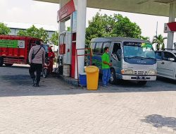 Polsek Sekaran Patroli Serta Pengecekan Stok BBM di SPBU Desa Siman Kecamatan Sekaran