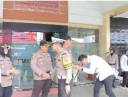 Kapolres Laksanakan Halal Bihalal Selepas Apel Pagi