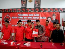 Bupati Lamongan Jadi yang Pertama Mendaftar Lewat PDI P