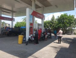 Patroli Dialogis Polsek Sekaran Mengecek SPBU Desa Siman Kecamatan Sekaran