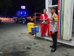 Anggota Polsek Sekaran Patroli Pastikan SPBU Desa Siman Kondusif Kamtibmas Aman,