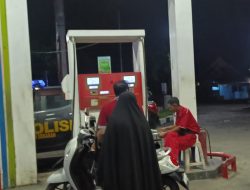 Anggota Polsek Sekaran Patroli di SPBU Guna Cegah Gangguan Kamtibmas