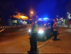 Anggota Polsek Babat Patroli Malam Cegah Gesekan Antar Perguruan Silat