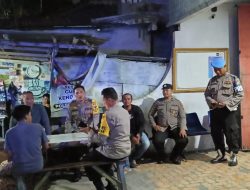 Kapolsek Sekaran Beserta Anggotanya Patroli Melaksanakan Kegiatan Patroli Dialogis Perbankan Jelang Weekend