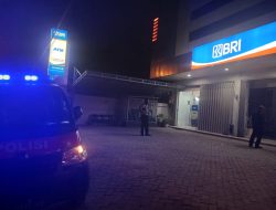 Tekan Kriminalitas di Obyek Vital Petugas Polsek Babat Patroli Malam hari