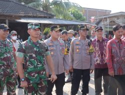 Wakapolres Lamongan bersama Forkopimda Dampingi Pj Gubernur Jatim Kunjungi HFT Glorius Farm