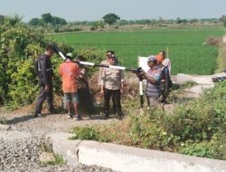 Pemasangan Portal di Perlintasan Sebidang Rel Kereta Api di Dusun Gajah, Desa Rejosari, Kecamatan Deket