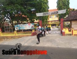 Hadir di Tengah Masyarakat Polsek Laren Laksanakan Commander Wish di Depan SMPN 1 Laren