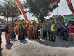 Meriah 14 Rukun Tetangga Ramaikan Karnaval Desa Semenkidul