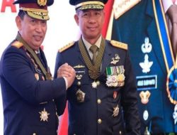 Kapolri anugerahkan Bintang Bhayangkara Utama kepada 4 petinggi TNI