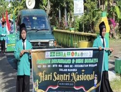 ‎Semarak Pawai Hari Santri Nasional KB.RA.MI.MTS.MA Munirul Wathon Padati Jalan Desa Ngadipuro Kecamatan Widang