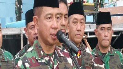 Panglima TNI Jenderal TNI Agus Subiyanto merotasi beberapa pejabat tinggi