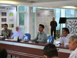 Jaga Pasokan dan Stabilitas Harga Jelang Lebaran, Wapres Tinjau Pasar Gelondong Gede Tuban