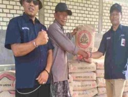 Geber Ekonomi SIG Tuban Beri Bantuan Fasilitas Tani